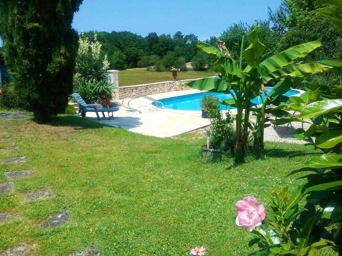 Villa Charmante A Bosset Avec Piscine Partagee Экстерьер фото