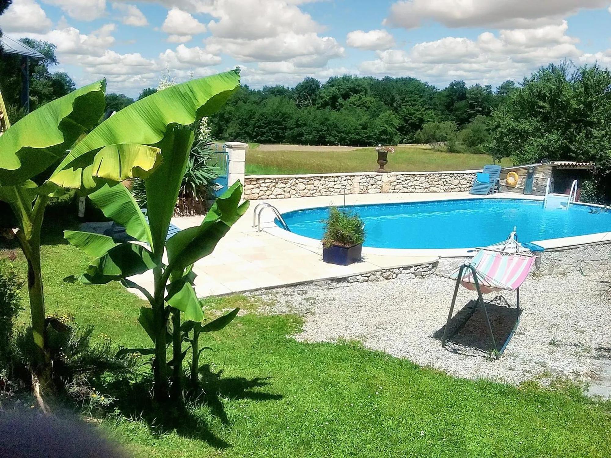 Villa Charmante A Bosset Avec Piscine Partagee Экстерьер фото