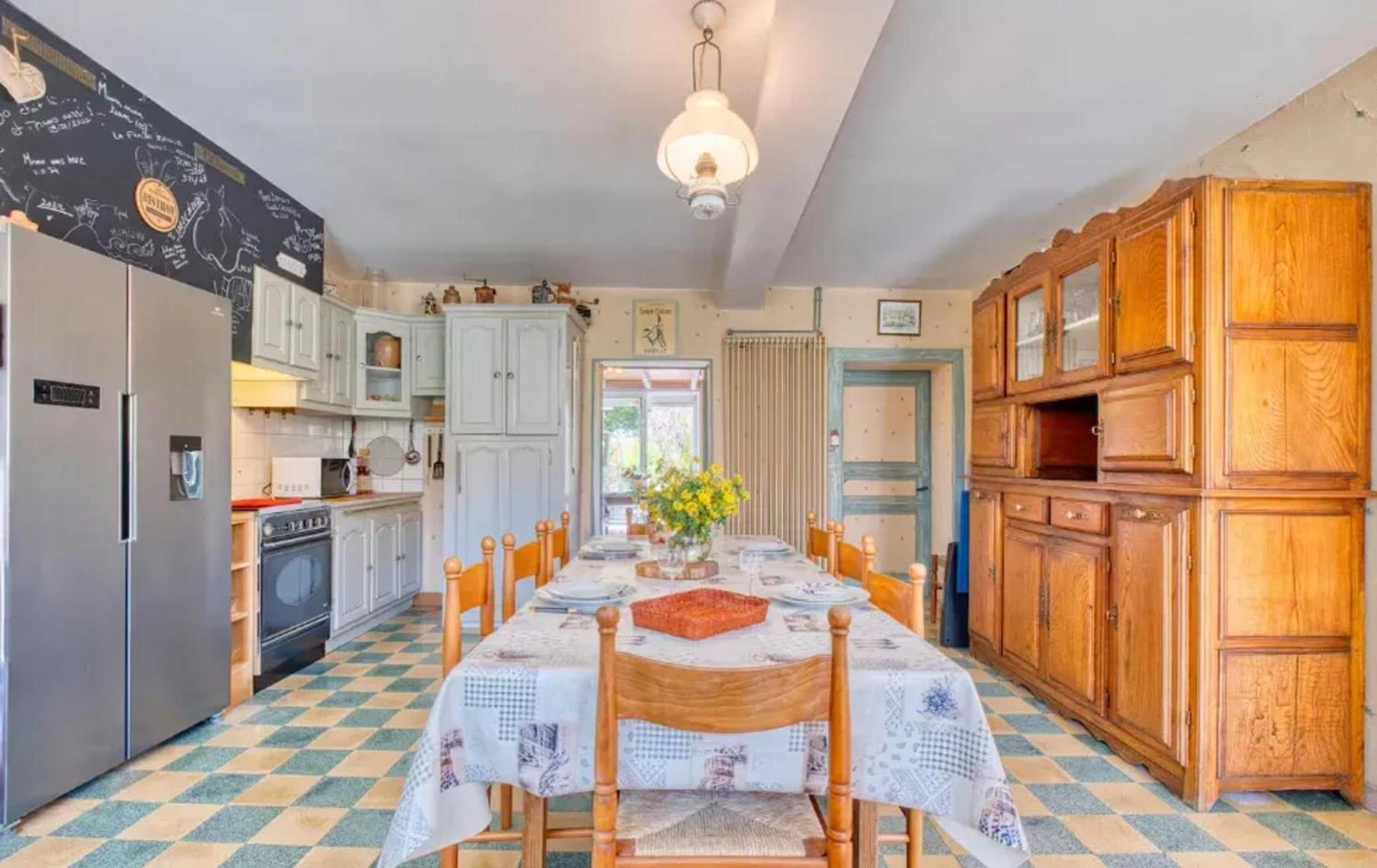 Villa Charmante A Bosset Avec Piscine Partagee Экстерьер фото